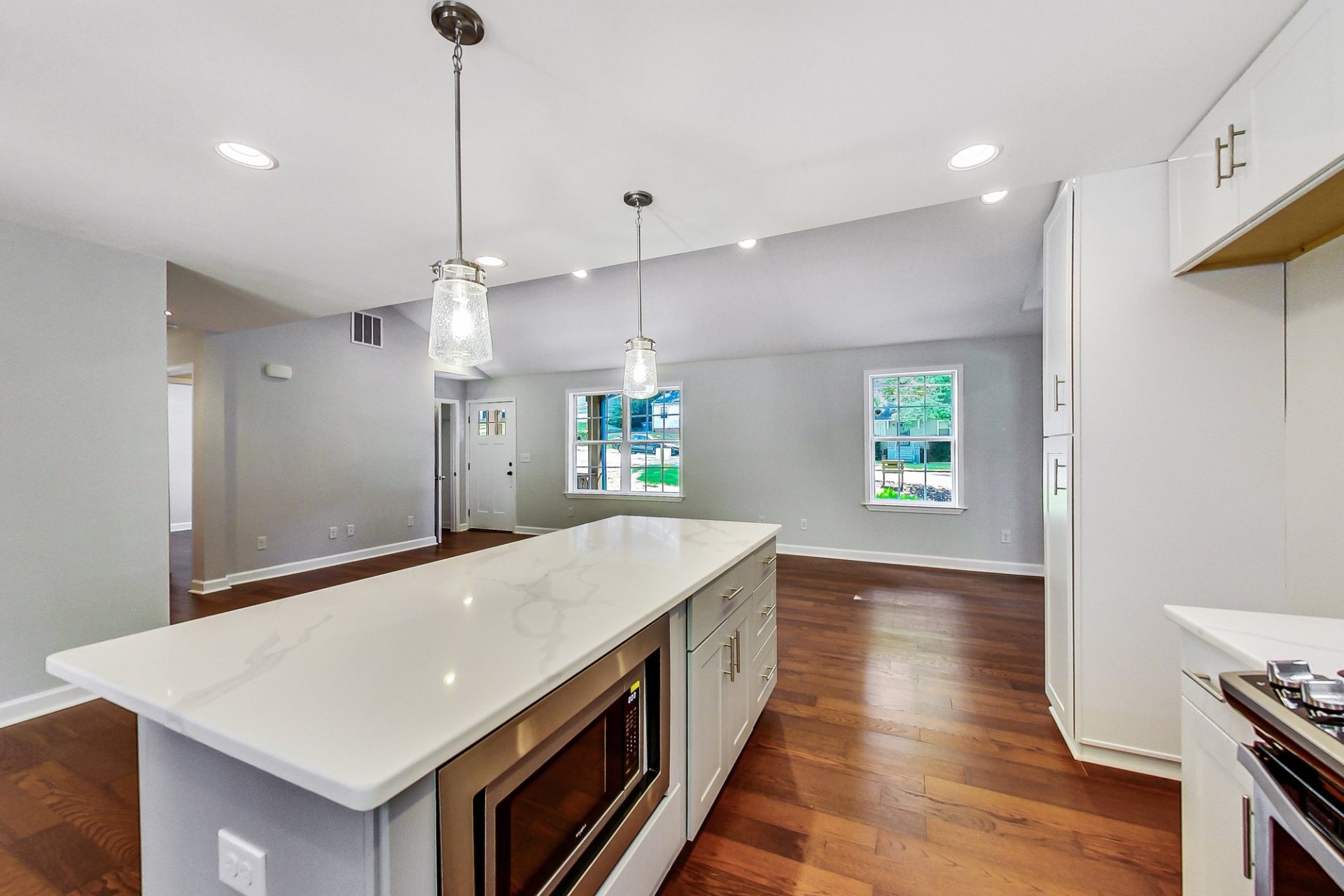 1261 Kenilworth Drive SW — photo 8