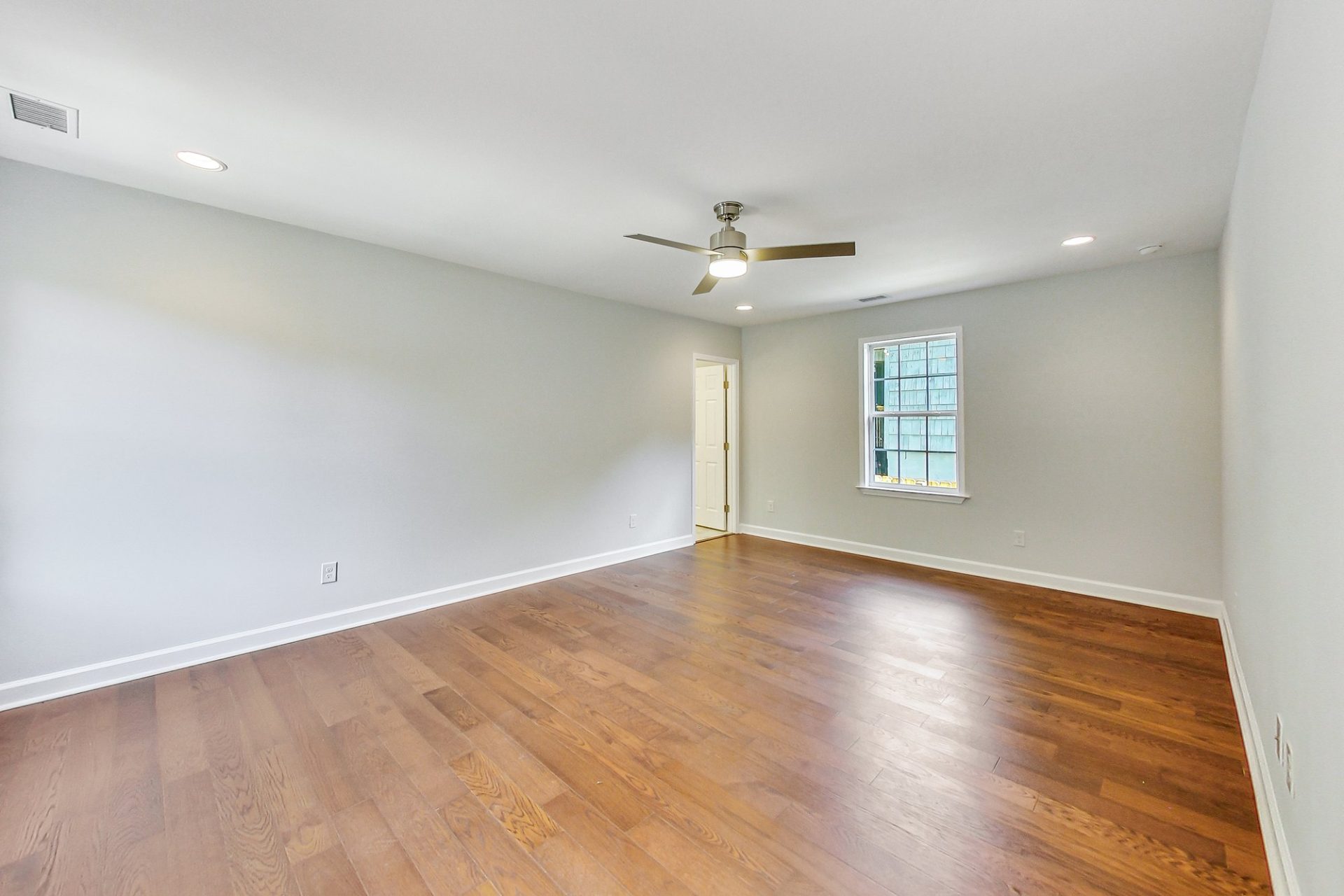1261 Kenilworth Drive SW — photo 13